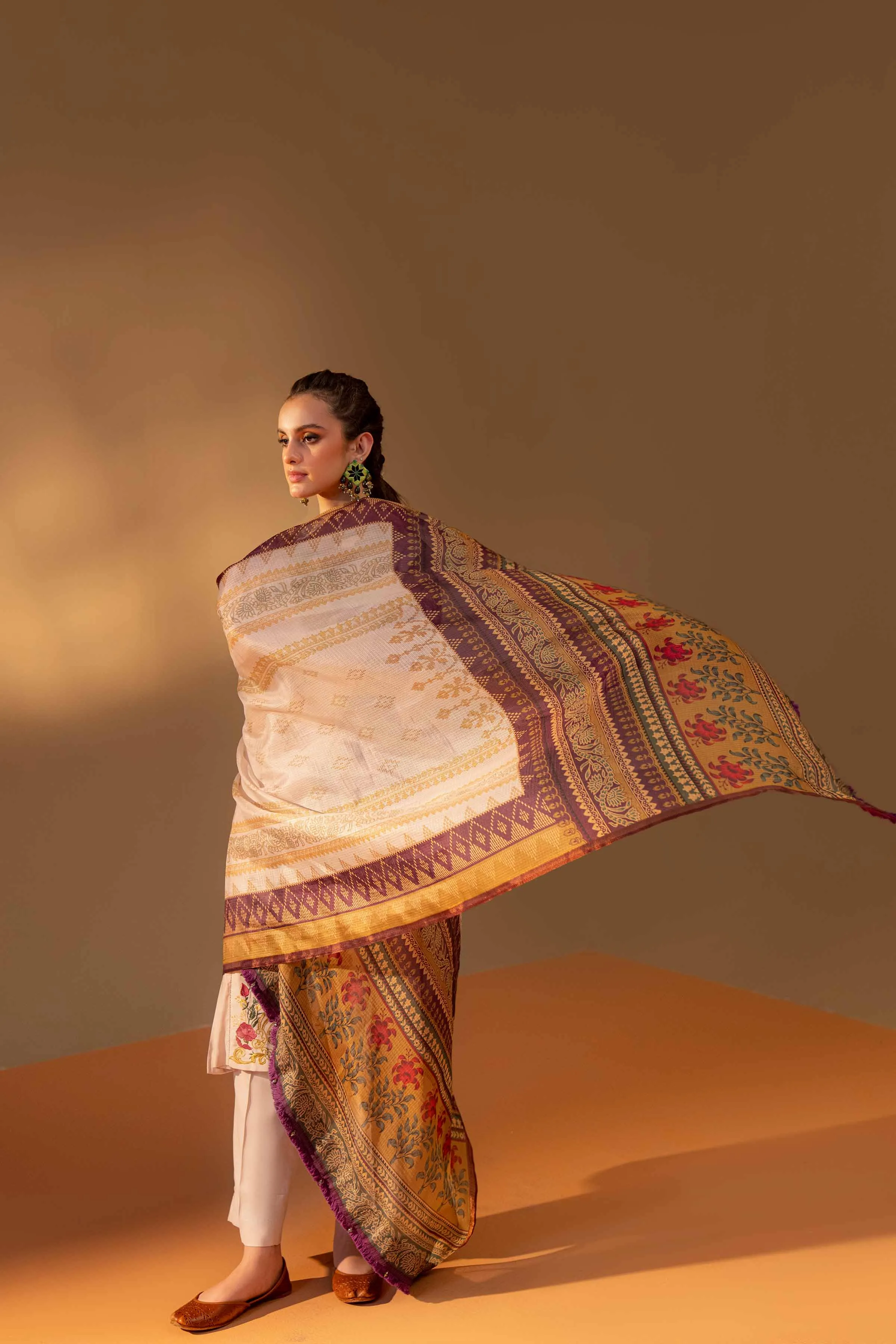 Nishat Linen South Winter Collection 2023 – 3 Piece - Embroidered Suit - 42306462