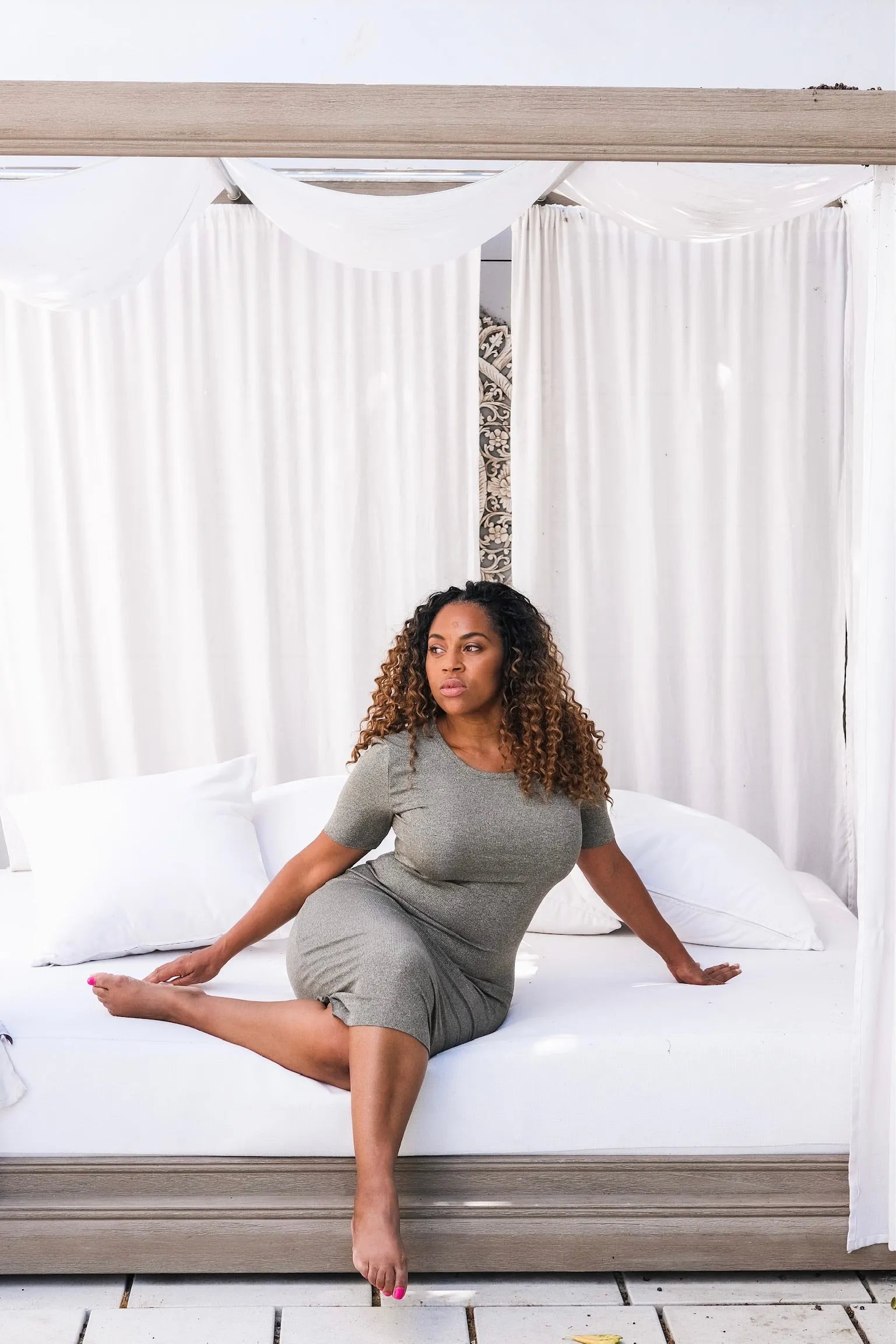 Ribbed Midi Dress - Grey