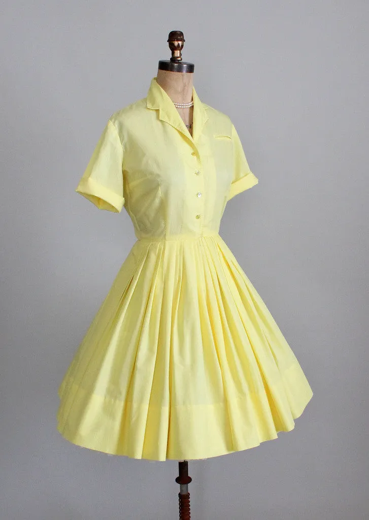 Vintage 1960s Yellow Rose Texas Shirtwasit Dress
